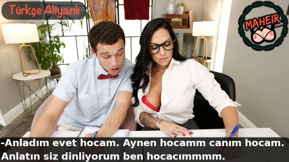 Öğretmenimin Büyük Göğüsleri Yüzünden Konsantre Olamıyorum