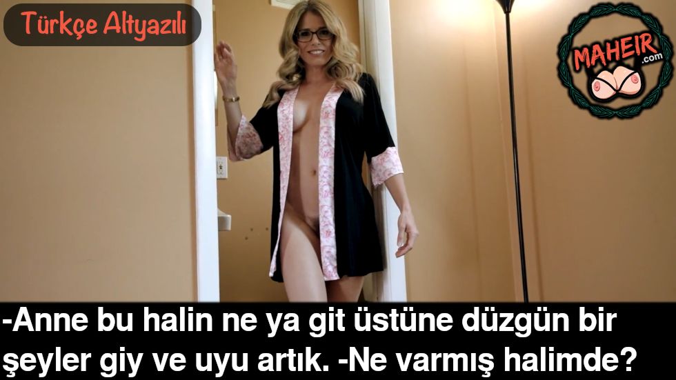 Annem Kafası Güzel Yanıma Geldi Sikmesem Olmazdı