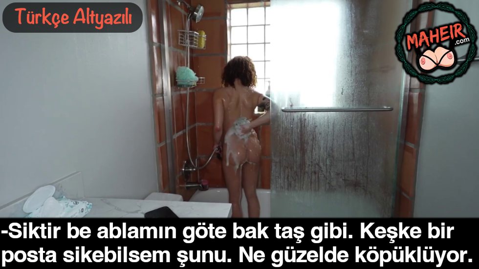 Banyo Yapan Kıvırcık Saçlı Ablamı Gizlice İzleyerek Asıldım